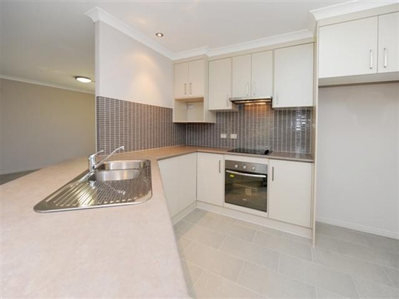 111 Penda Avenue, Gladstone QLD 4680