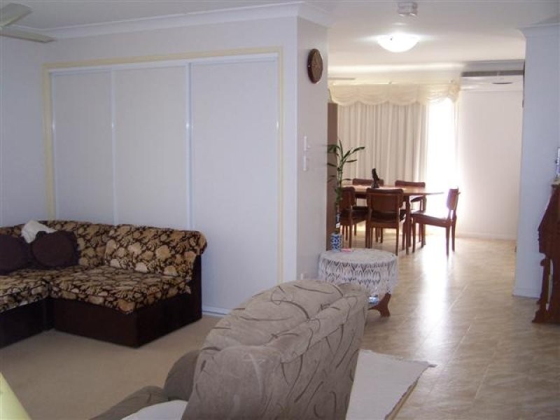 2 Kirrang Place, Boyne Island QLD 4680