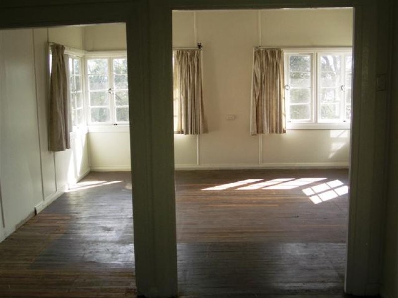 24 Boles Street, Gladstone QLD 4680