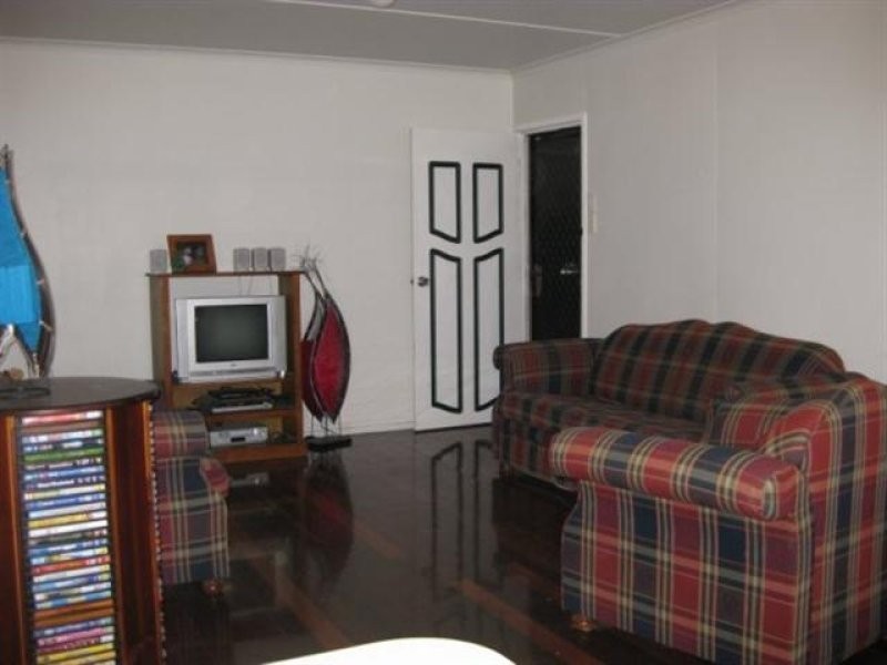 16 Hetherington Street, Gladstone QLD 4680