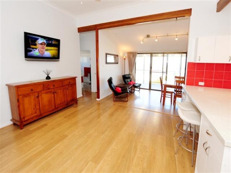 24 Auckland Street, Gladstone QLD 4680