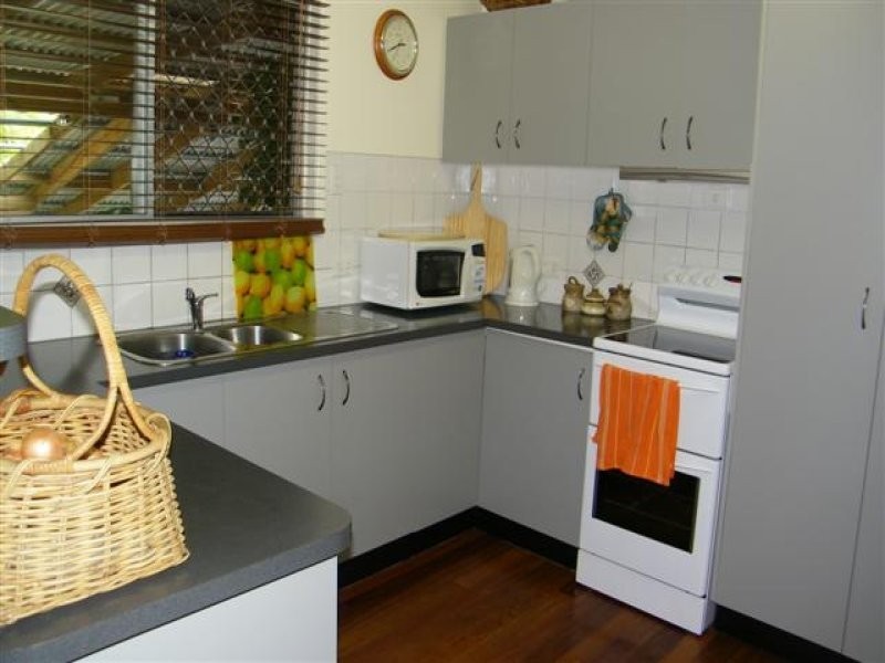 77 Boles Street, Gladstone QLD 4680