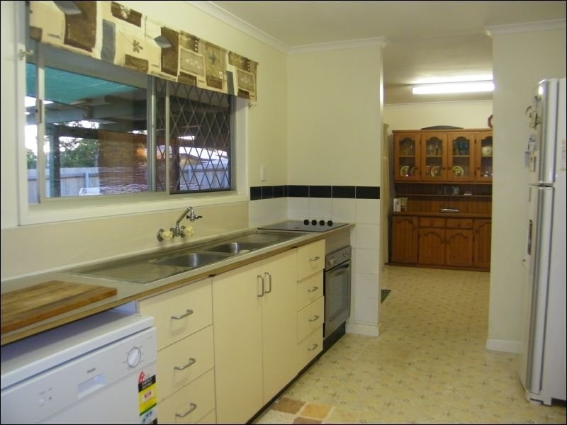 6 Hawthorne Street, West Gladstone QLD 4680