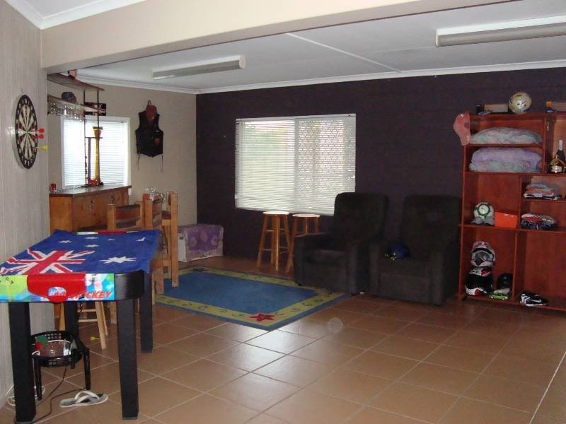 1 Wyndham Avenue, Boyne Island QLD 4680