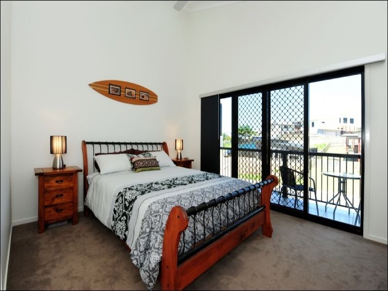 20 Lighthouse Drive, Boyne Island QLD 4680