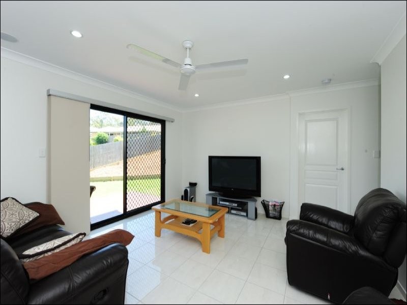 20 Lighthouse Drive, Boyne Island QLD 4680