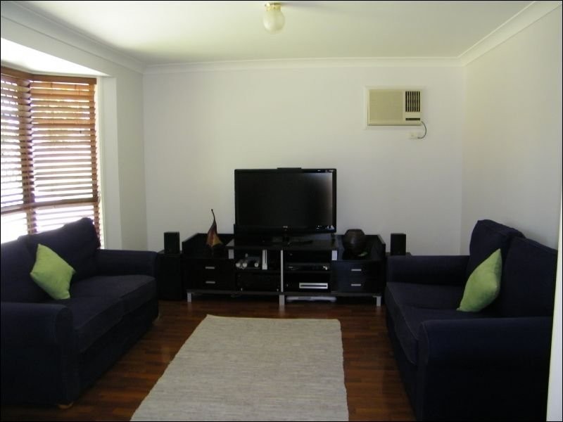 31 Ellington Street, New Auckland QLD 4680