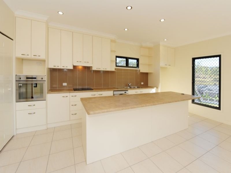 3 Danielle Court, Boyne Island QLD 4680