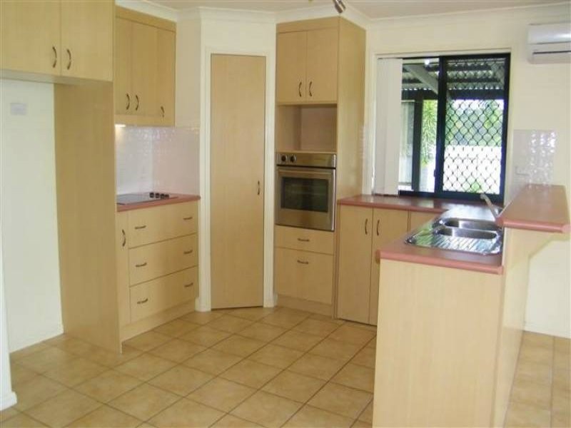 2A Linhow Crescent, Gladstone QLD 4680