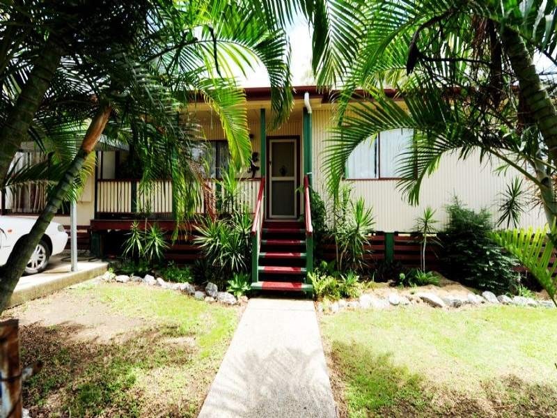 11 Larsen Street, Gladstone QLD 4680