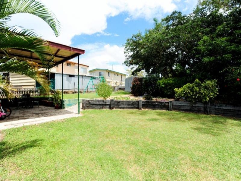 11 Larsen Street, Gladstone QLD 4680