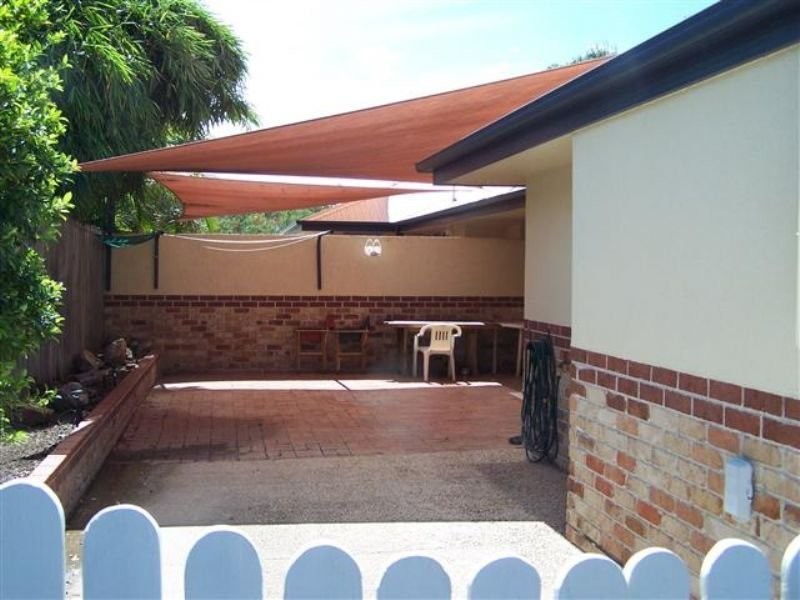15a Dunstall Street, Clinton QLD 4680