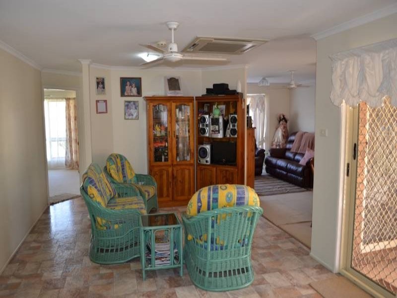 4 Helston Street, Gladstone QLD 4680