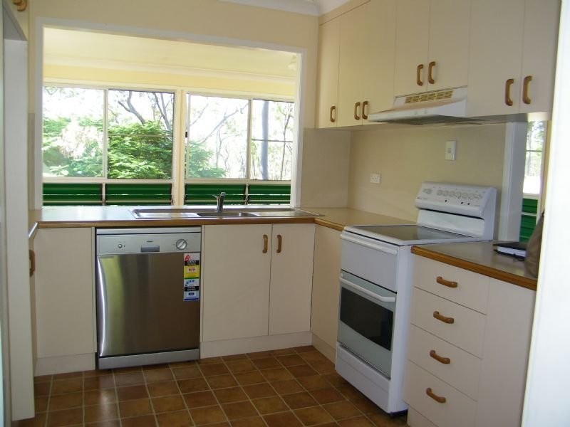 88 Allunga Drive, Glen Eden QLD 4680