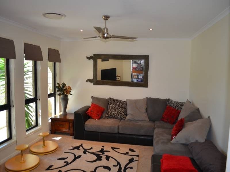 124 Dixon Drive, Telina QLD 4680