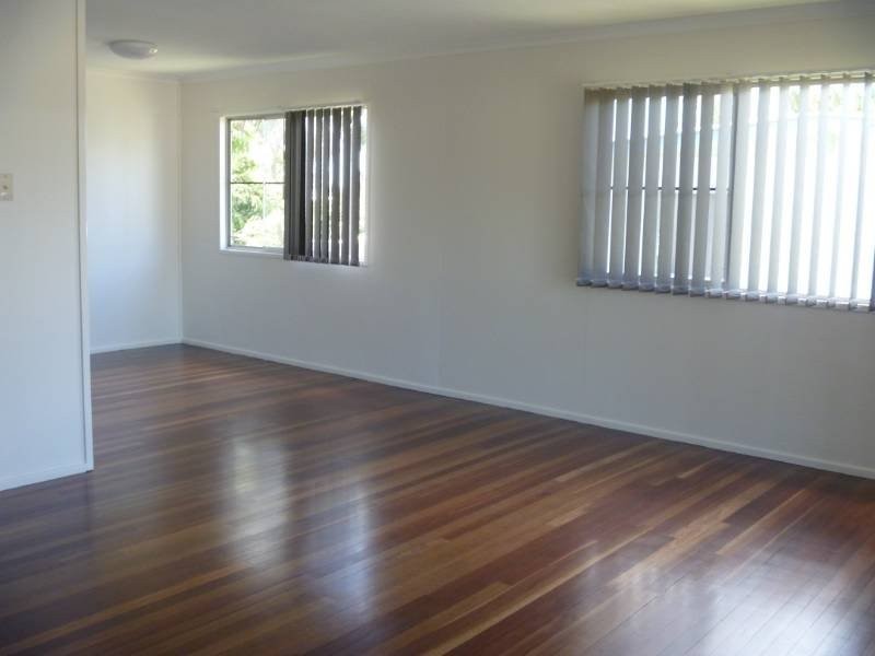 18 Pashley Street, Clinton QLD 4680