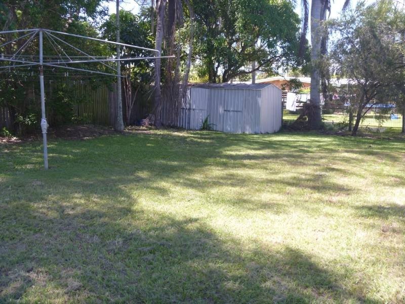 18 Pashley Street, Clinton QLD 4680