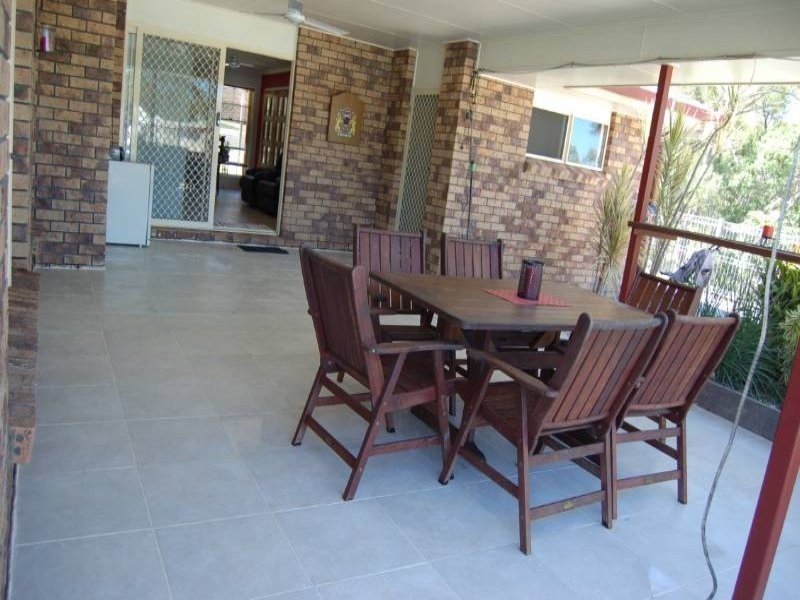 6 Daydream Drive, Clinton QLD 4680