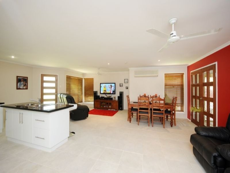 6 Daydream Drive, Clinton QLD 4680