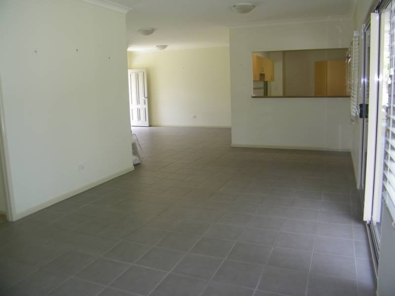 80 Sharyn Drive, New Auckland QLD 4680