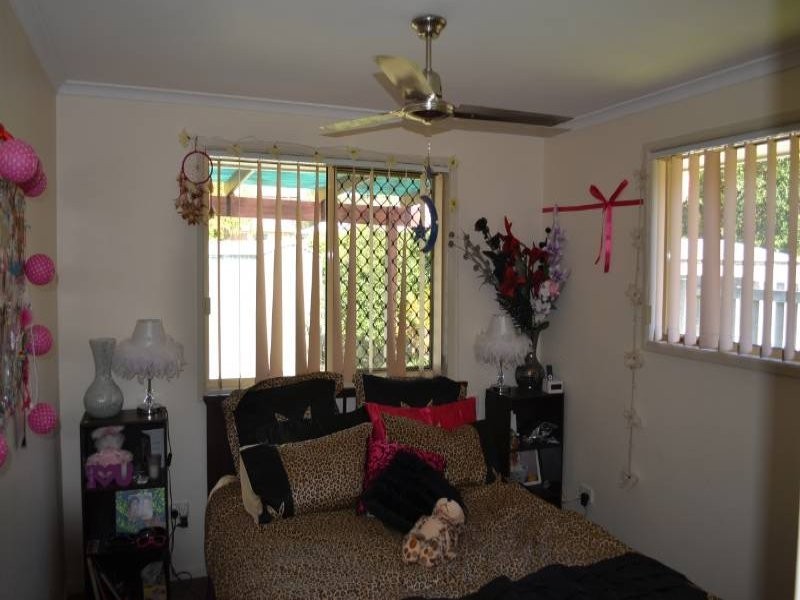 2A Yaldara Court, New Auckland QLD 4680