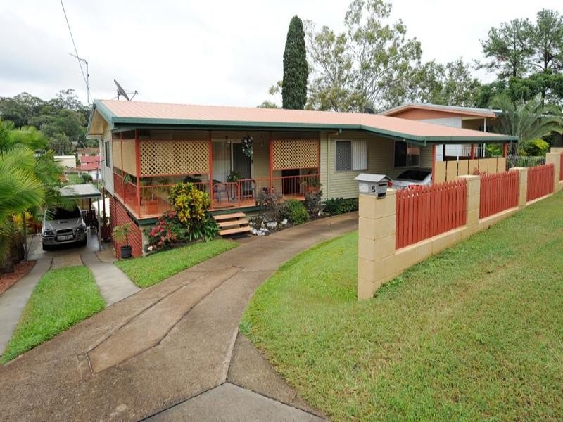 5 Peters Crescent, West Gladstone QLD 4680