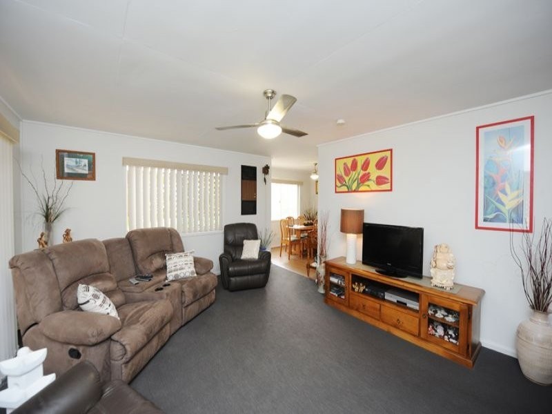 5 Peters Crescent, West Gladstone QLD 4680