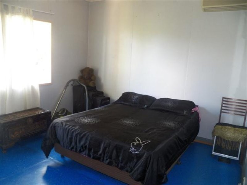 5 George Street, West Gladstone QLD 4680