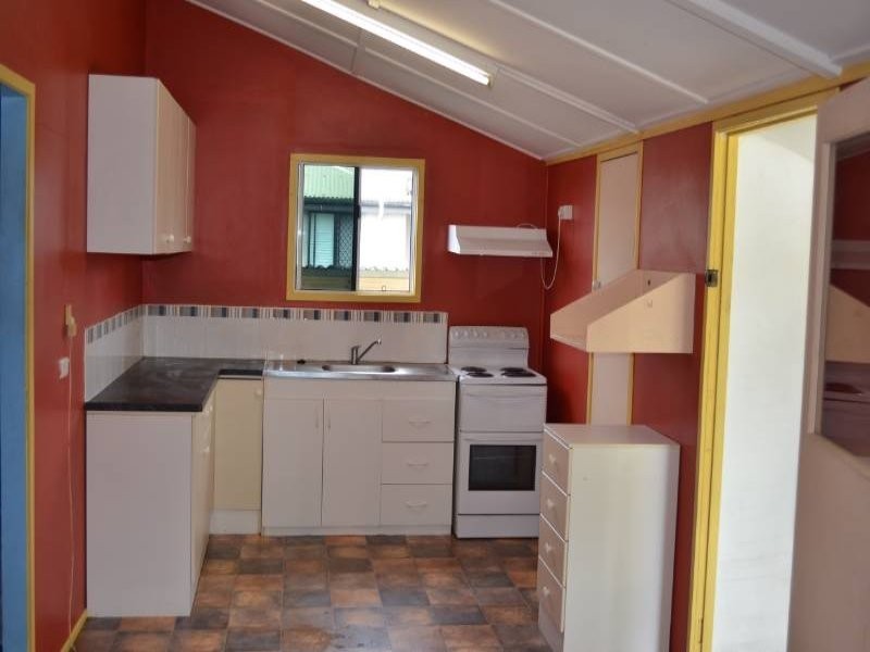 33 O’Connell Street, Barney Point QLD 4680