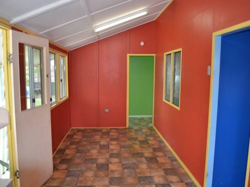 33 O’Connell Street, Barney Point QLD 4680