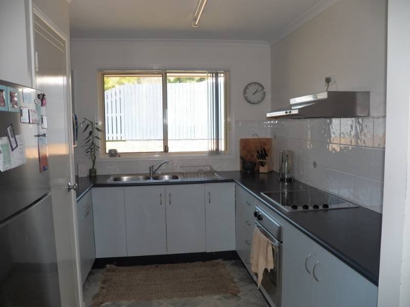 11 Sandringham Close, Telina QLD 4680