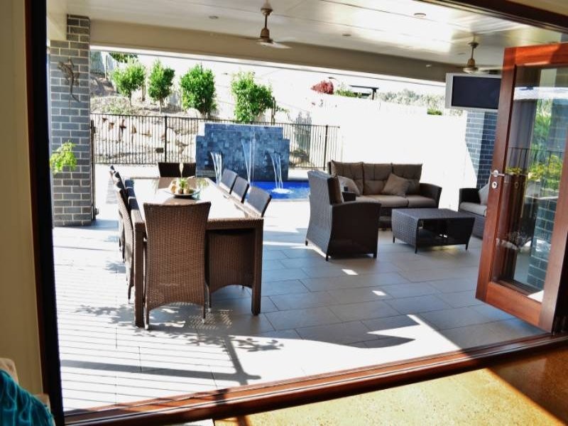 2 Jumbuck Court, Glen Eden QLD 4680