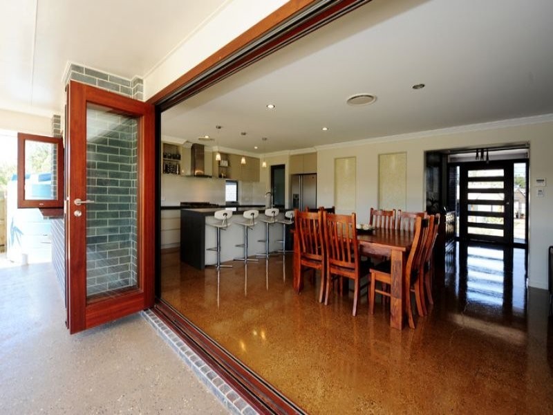 2 Jumbuck Court, Glen Eden QLD 4680