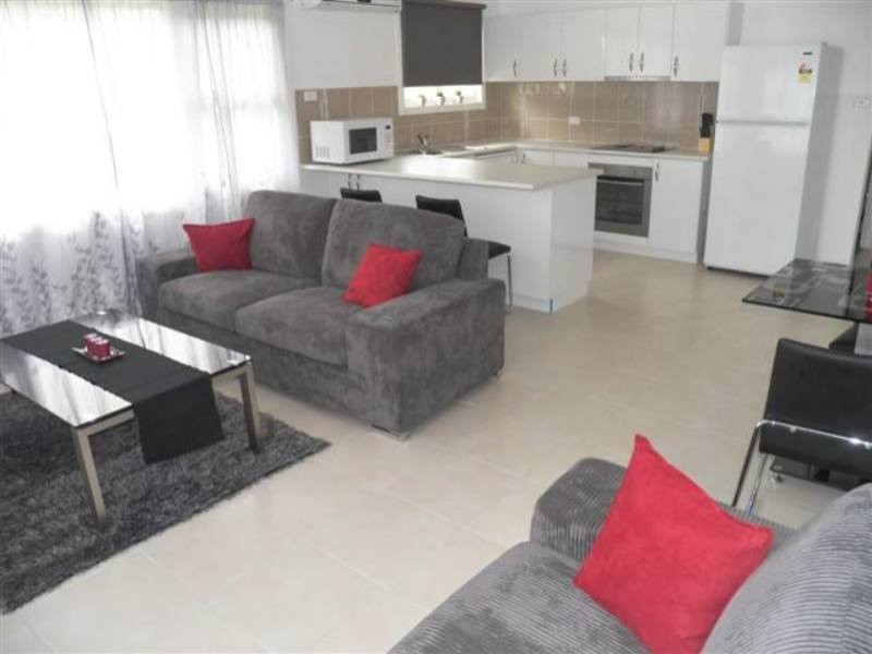 Units1&2/8 Byrne Street, West Gladstone QLD 4680