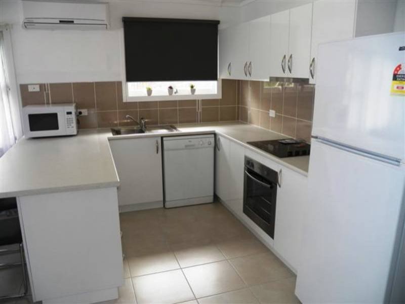 Units1&2/8 Byrne Street, West Gladstone QLD 4680