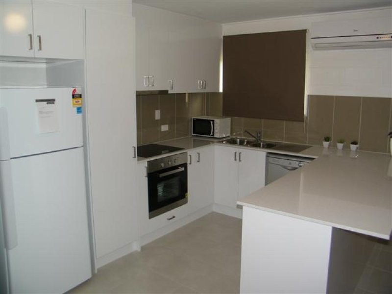 Units1&2/8 Byrne Street, West Gladstone QLD 4680