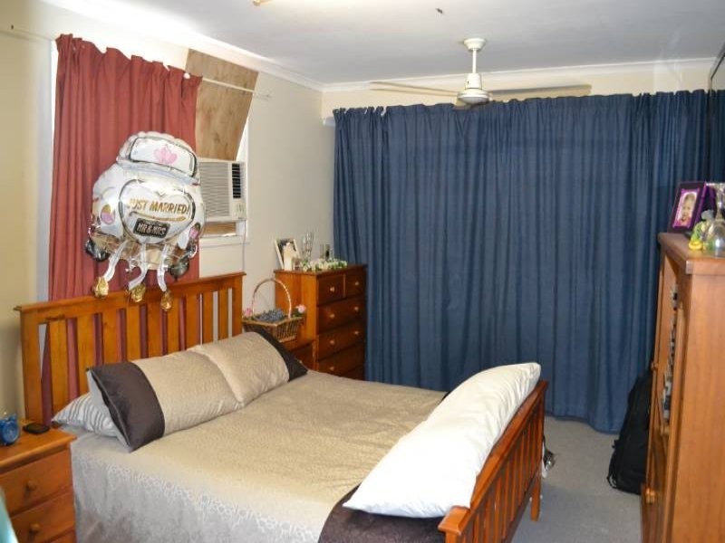 14 Gretel Drive, Clinton QLD 4680