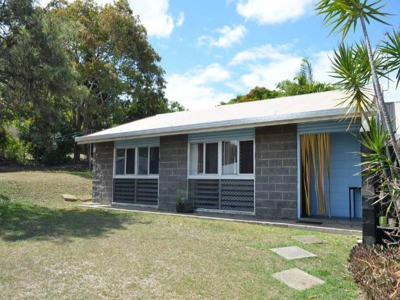17 Leonard Street, South Gladstone QLD 4680