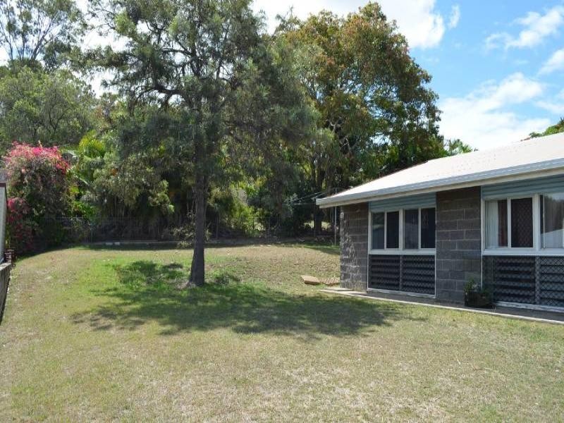 17 Leonard Street, South Gladstone QLD 4680