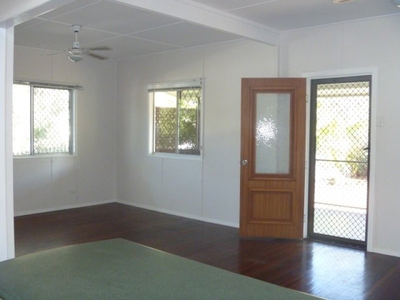 25 Amelia Street, West Gladstone QLD 4680