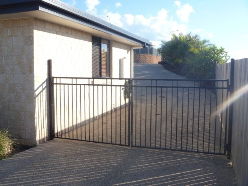 13 Leslie Street, Clinton QLD 4680