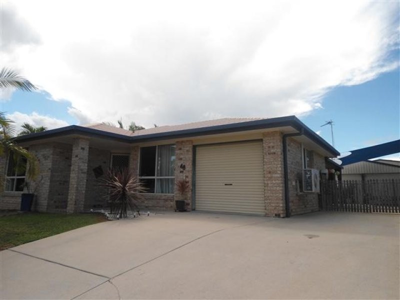 48 Coronation Drive, Tannum Sands QLD 4680