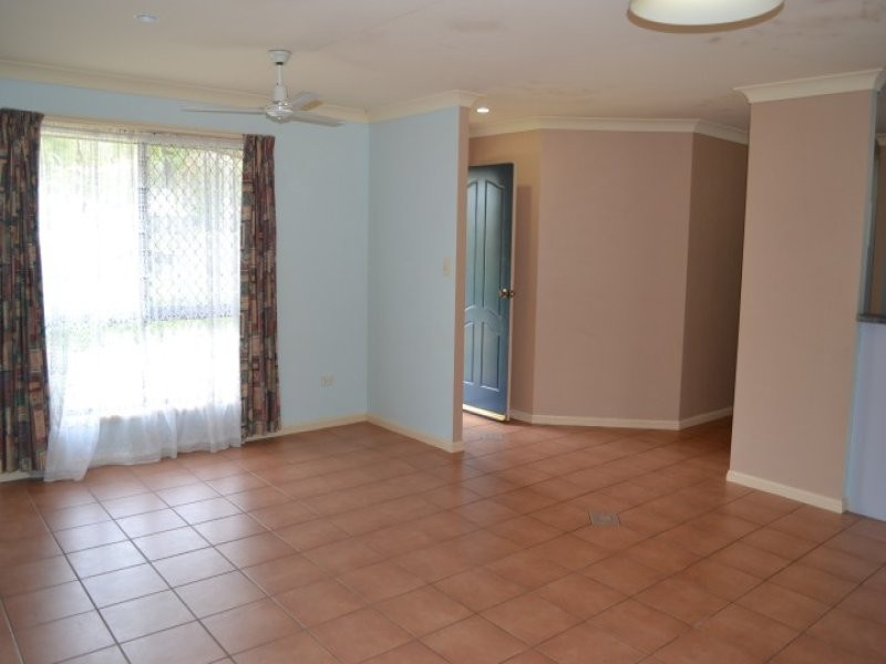 10 Walker Street, Clinton QLD 4680