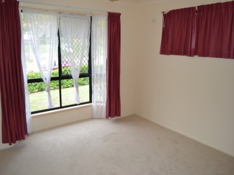 10 Walker Street, Clinton QLD 4680