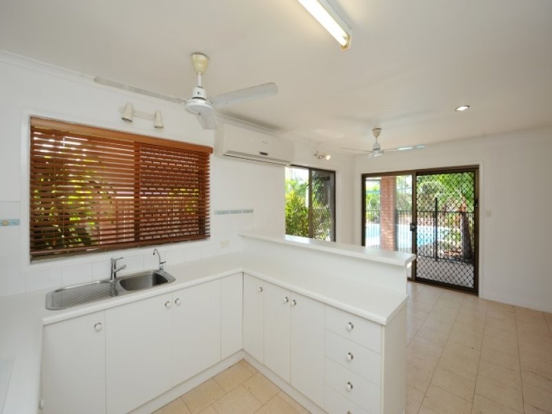 42 Gretel Drive, Clinton QLD 4680