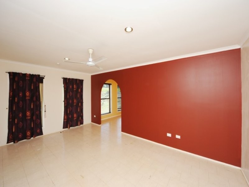 42 Gretel Drive, Clinton QLD 4680