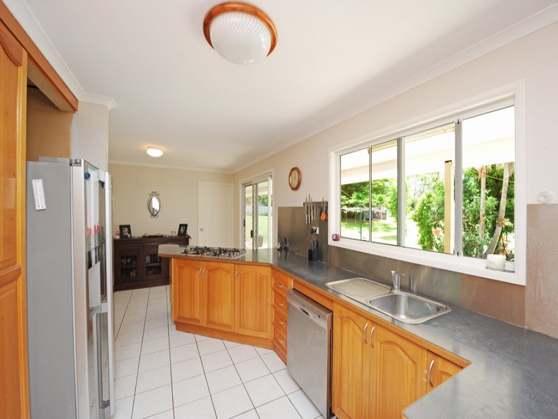 5 Golden Avenue, Tannum Sands QLD 4680