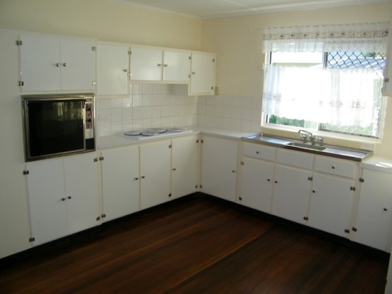 73 Sutton Street, Barney Point QLD 4680