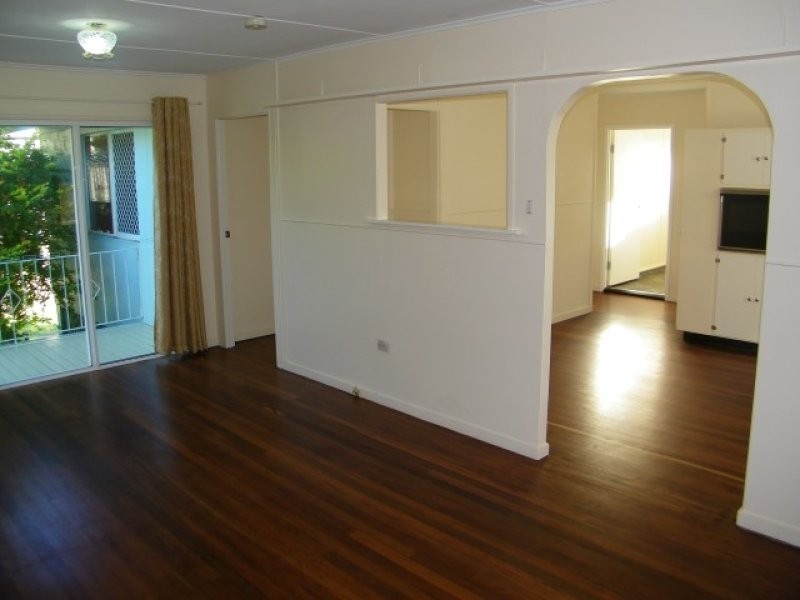 73 Sutton Street, Barney Point QLD 4680