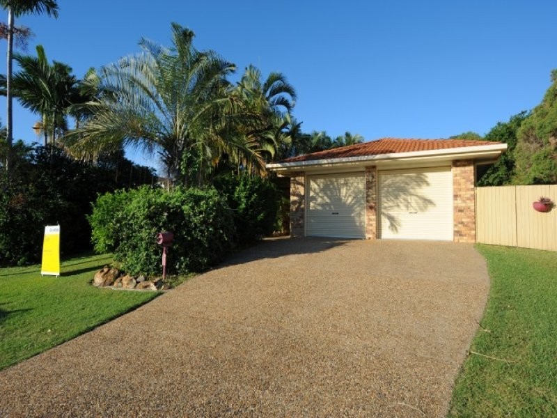 90 Dixon Drive, Telina QLD 4680